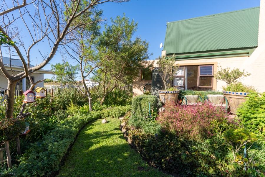 4 Bedroom Property for Sale in Bettys Bay Western Cape